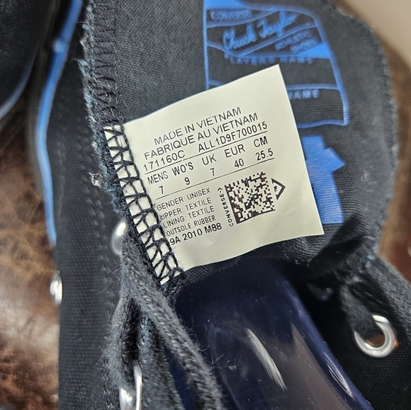 NWOB converse undefeated Chuck Taylor's - Picture 7 of 8
